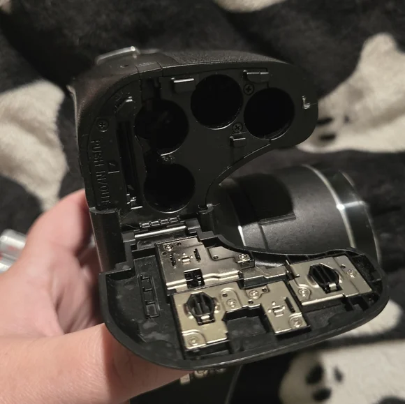 SonyDSC H300 Cybershot 20.1 MP Camera